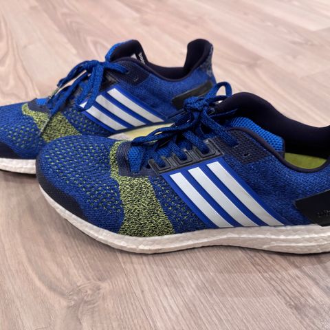 Adidas Boost joggesko