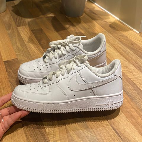 Nike Air Force 1 hvit str. 38