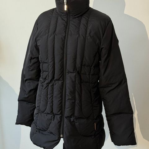 Y2K Moncler dunjakke, nylig impregnert. XS-M