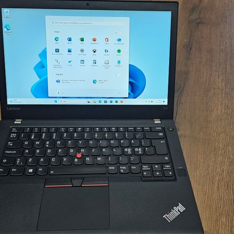 Kraftig Lenovo Thinkpad T470/i5 / 8GB RAM,  256GB SSD,  Windows 11, 2 x batteri