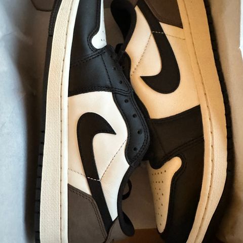 Nike Air Jordan 1 Low Retro OG Mocha 42.5 selges.