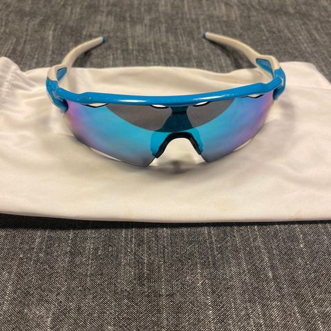 Oakley Radar EV