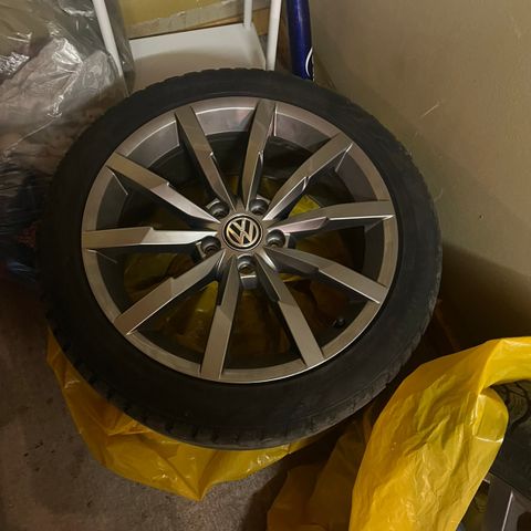 Originale Volkswagen felger  235/45R18  Monterey/Grå Metallic