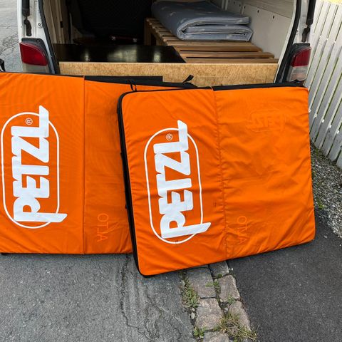 2 stk. petzel alto crashpads leies ut