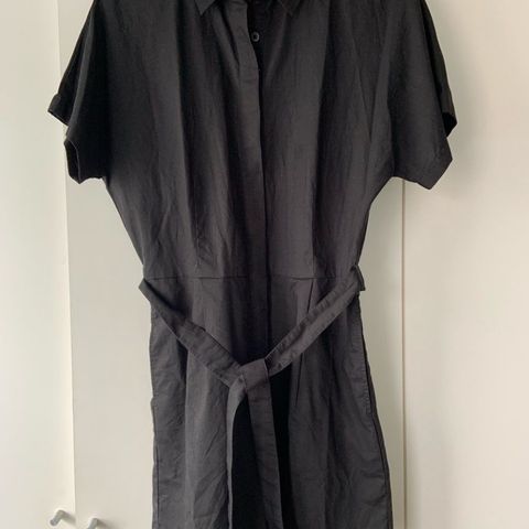 Jumpsuit M fra Uniqlo