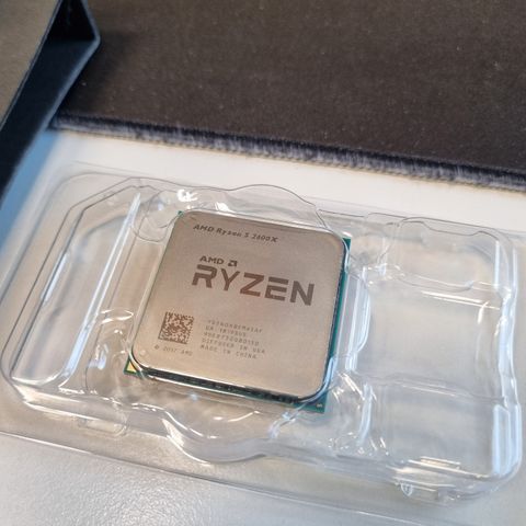 AMD Ryzen 5 2600X