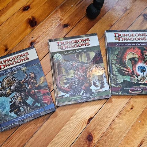 Dungeons and dragons 4th ed starter bundle