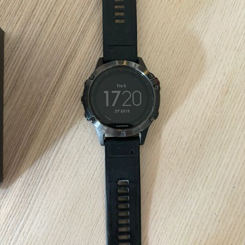 Garmin fenix 5