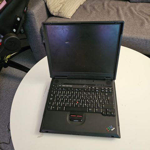 Retro IBM Laptop Reprasjonsobjekt