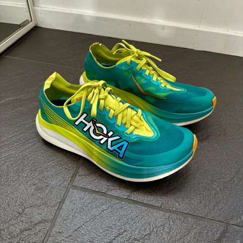 HOKA Rocket X 2 str. 39 1/3 - Nesten helt nye!