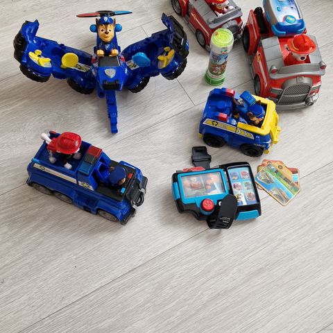 Pose med Paw Patrol leker