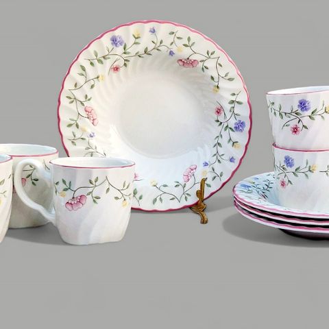 Johnson Bros SUMMER CHINTZ. Servise deler