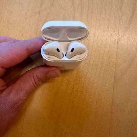 Originale Apple AirPods 2 Gen