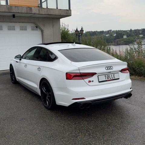 Audi s5/a5 oem spoiler