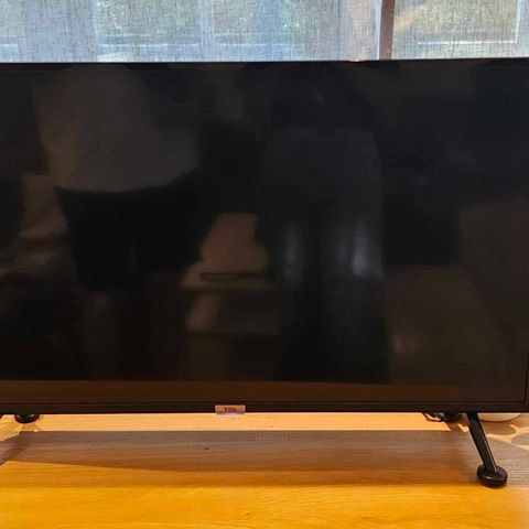 (reservert) TV TCL 40''