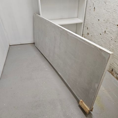 Betongplate 165x64 cm gis bort