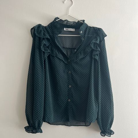 Bluse fra Zara (M)