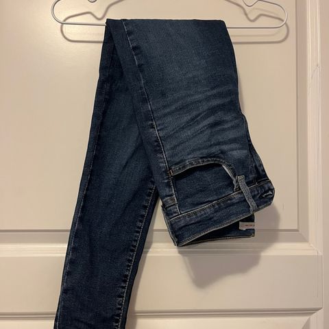 Levis Mile High Super Skinny Jeans