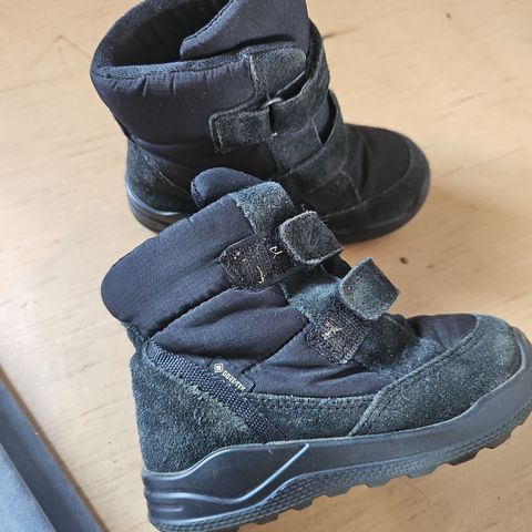 Vintersko Ecco gore-tex strl. 25