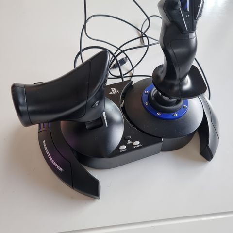 Thrustmaster flight hotas 4