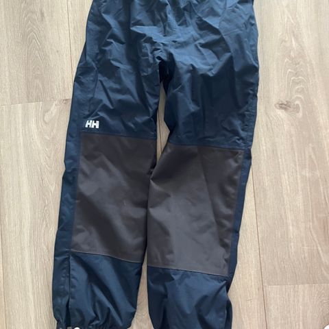 Helly Hansen allværsbukse str 134