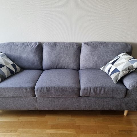 Pent brukt sofa