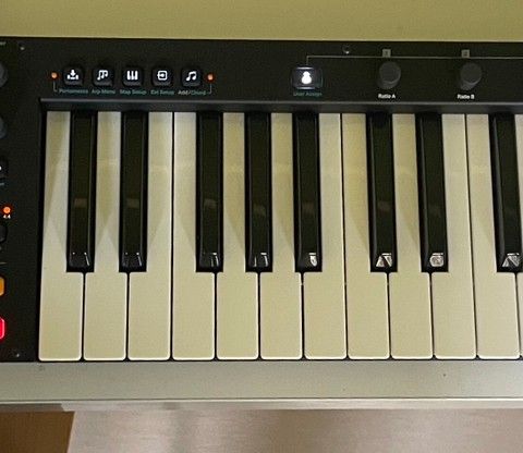 HELGEPRIS  Digitone Keys m/ decksaver