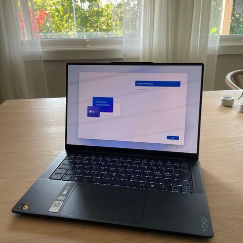 Lenovo Yoga Slim 7x Snapdragon Copilot+ PC