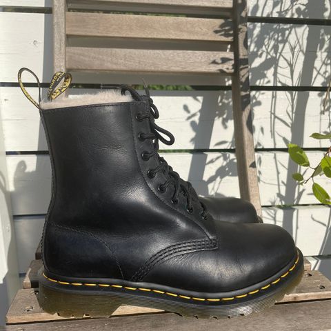 Dr Martens Serena