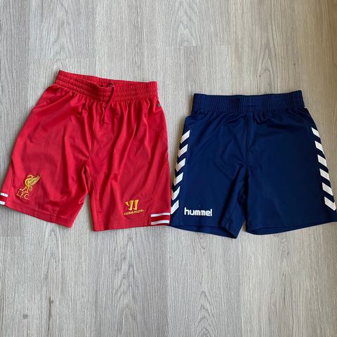 Hummel og Liverpool shorts 140 / 146