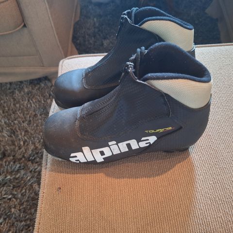 Flotte Alpina Skisko Str 34 NNN Binning Se bilder