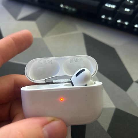 Airpods Pro (Mangler Venstre)