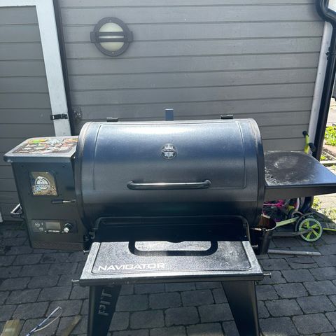 Pit boss navigator 850 smoker