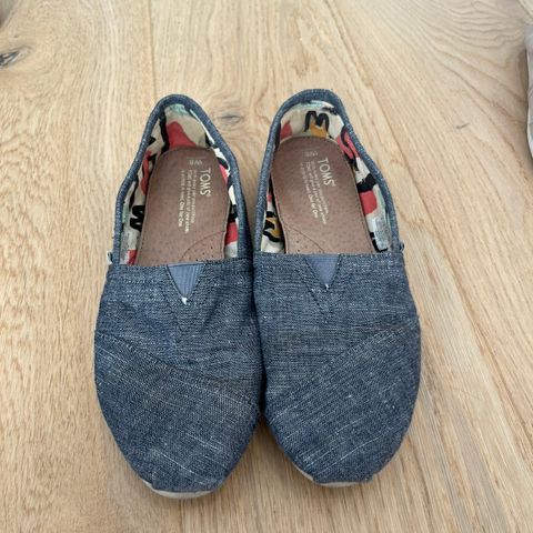 Toms str. 38,5