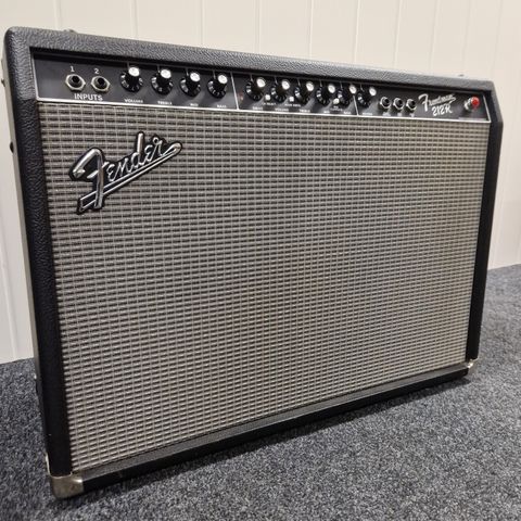 Fender FM 212R Forsterker