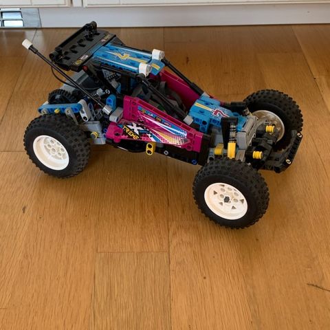 Lego Technic Off-Road Buggy, 42124