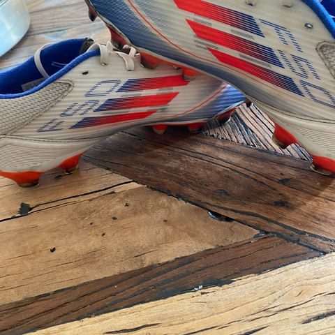 Adidas F50 MG, str 41