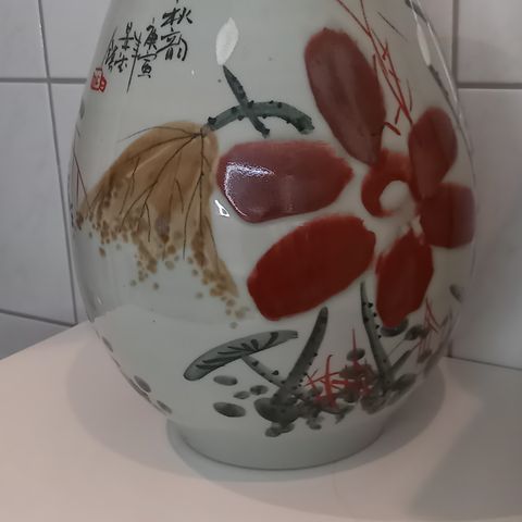 Stor fin, Kina vase/krukke.  37x27 cm.  Selges for kr 400