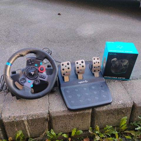 Pent brukt Logitech G29 MED GIRSPAK!