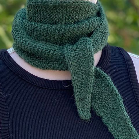 Sophie scarf i dyp skoggrønn