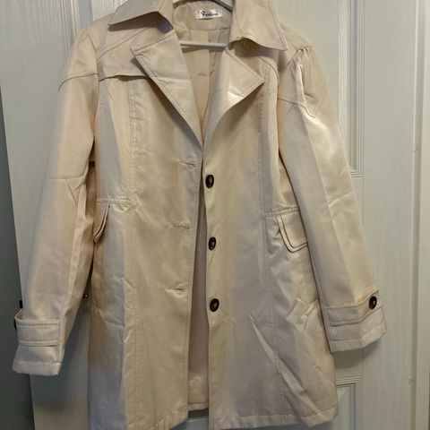 Ny trenchcoat