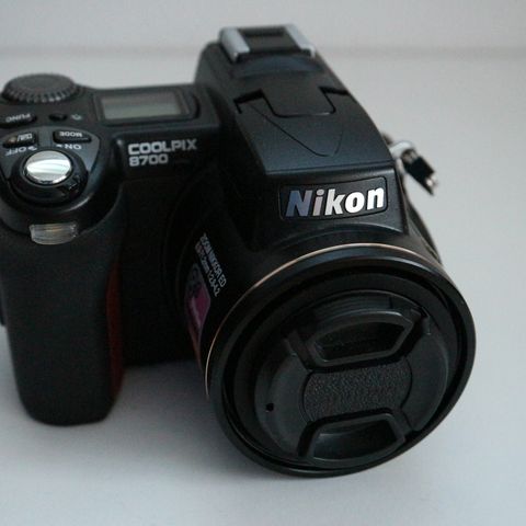 Nikon coolpix 8700