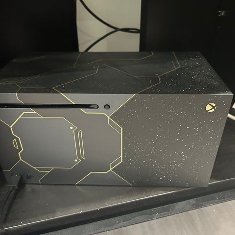 Xbox series x Halo edition