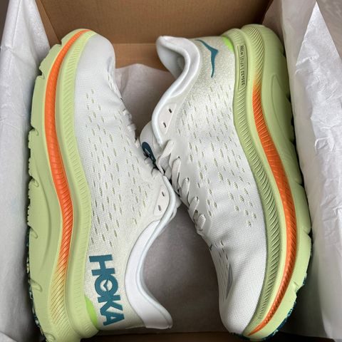 Hoka Kawana str 41 1/3, 42 (1500 kr)