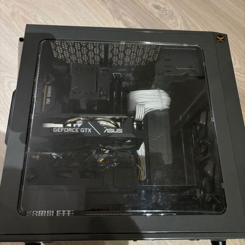 Gaming PC MED SKJERM - GTX 1660 SUPER