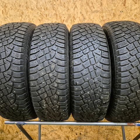 Vinterdekk Continetal 215/70R16