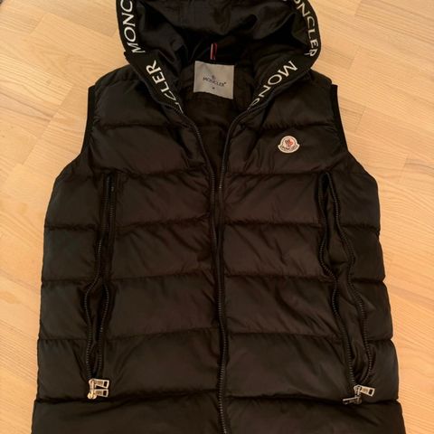 Moncler vest