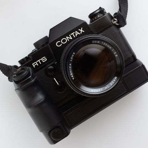 Contax RTS. Strøkent kamera med Porsche design. 1975.