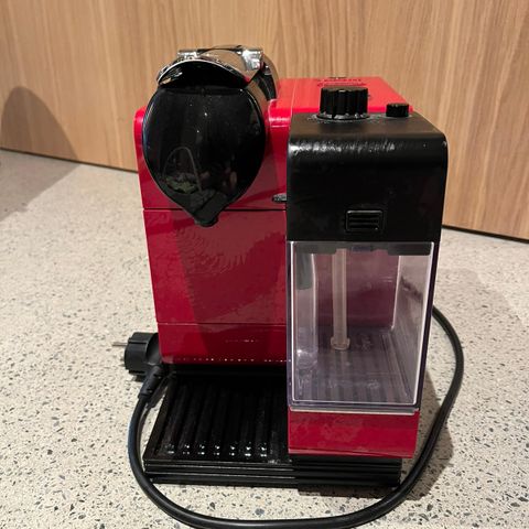 Nespresso DeLonghi kaffemaskin