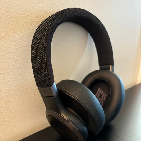 JBL Live 660NC - Ubrukt